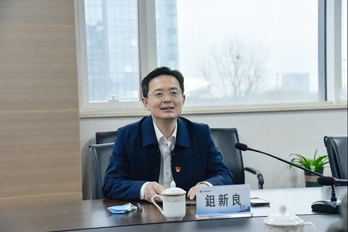 领导调研图片2.jpg